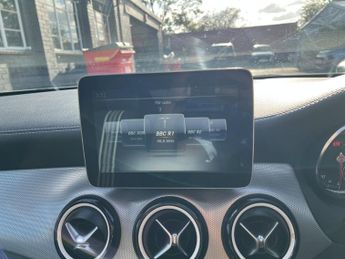 MERCEDES-BENZ A CLASS 2.1 A200d WhiteArt
