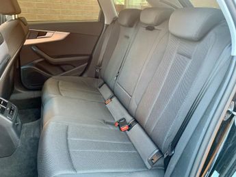 AUDI A4 AVANT 2.0 TDI 35 Technik