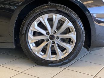 AUDI A4 AVANT 2.0 TDI 35 Technik