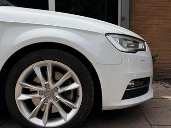 AUDI A3 1.8 TFSI Sport Sportback 5dr Petrol S Tronic quattro Euro 6 (s/s