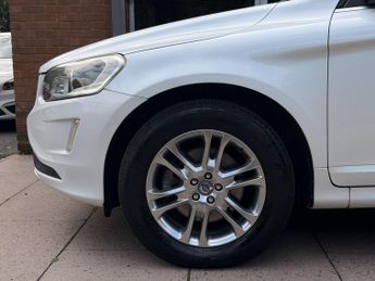 VOLVO XC60 2.0 T5 SE Lux Nav SUV 5dr Petrol Auto Euro 6 (s/s) (245 ps)