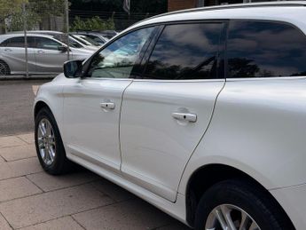 VOLVO XC60 2.0 T5 SE Lux Nav SUV 5dr Petrol Auto Euro 6 (s/s) (245 ps)