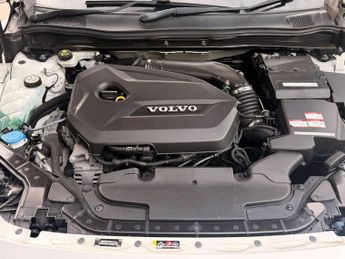 VOLVO V40 1.6 T4 SE Lux Nav Hatchback 5dr Petrol Powershift Euro 5 (s/s) (