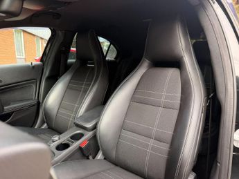 MERCEDES-BENZ A CLASS 1.6 A180 BlueEfficiency Sport Hatchback 5dr Petrol 7G-DCT Euro 6