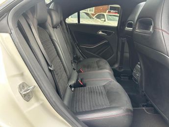 MERCEDES-BENZ CLA 2.1 CLA220 CDI AMG Sport Coupe 7G-DCT Euro 6 (s/s) 4dr