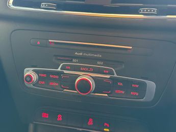 AUDI Q3 2.0 TDI S line Plus