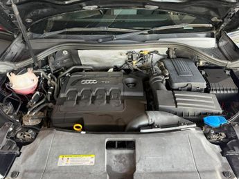 AUDI Q3 2.0 TDI S line Plus