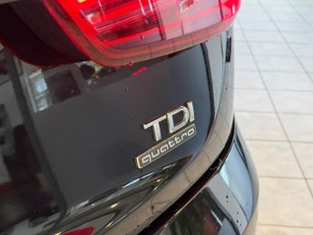 AUDI Q3 2.0 TDI S line Plus
