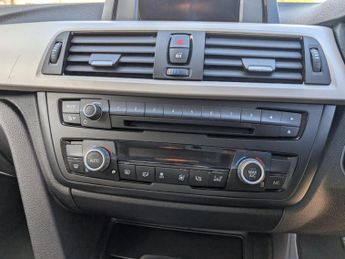 BMW 3 SERIES 2.0 318d Sport Euro 5 (s/s) 4dr