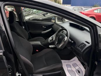 TOYOTA PRIUS 1.8 Active Hybrid Automatic Euro 5 5dr