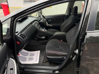 TOYOTA PRIUS 1.8 Active Hybrid Automatic Euro 5 5dr