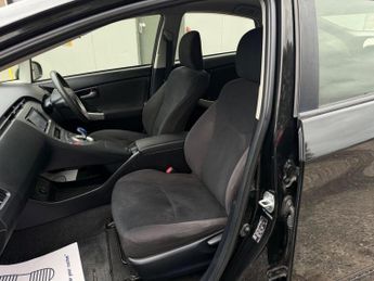 TOYOTA PRIUS 1.8 Active Hybrid Automatic Euro 5 5dr