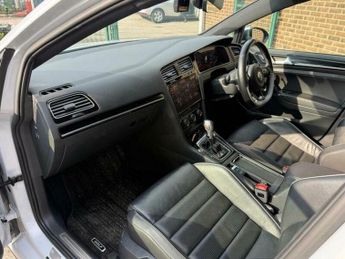 VOLKSWAGEN GOLF R Tsi 2.0 Bluemotion 4Motion Euro 6 5dr