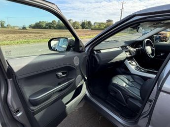 LAND ROVER RANGE ROVER EVOQUE 2.2 SD4 Pure