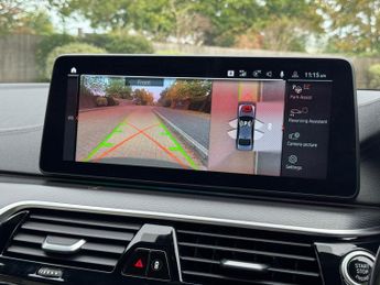BMW 5 SERIES 2.0 520d xDrive M Sport Saloon