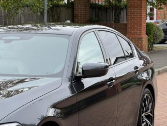 BMW 5 SERIES 2.0 520d xDrive M Sport Saloon