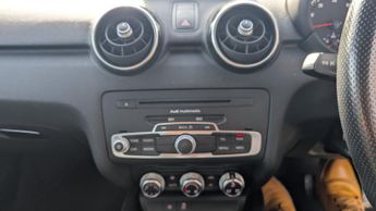 AUDI A1 1.4 TFSI S line