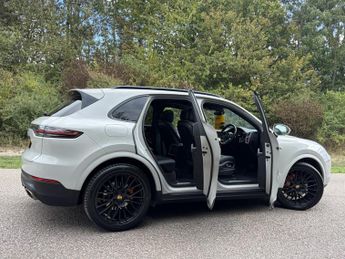 PORSCHE CAYENNE 3.0 T V6