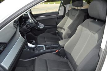 AUDI Q3 1.5 TFSI CoD 35 Sport