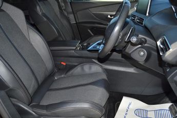 PEUGEOT 5008 1.5 BlueHDi GT Line