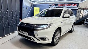 Mitsubishi Outlander 2.4 h TwinMotor 13.8kWh 4h