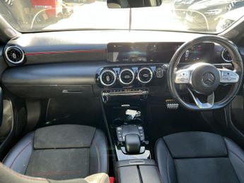 MERCEDES-BENZ A CLASS 1.3 A180 AMG Line