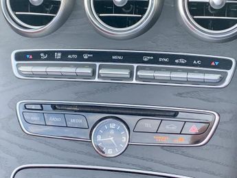 MERCEDES-BENZ C CLASS 2.1 C220d AMG Line