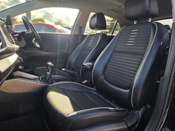 KIA RIO 1.0 T-GDi MHEV GT-Line S