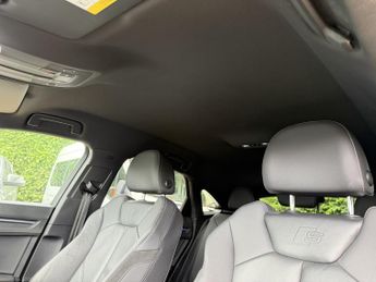 AUDI Q3 1.5 TFSI Hybrid CoD 35 MHEV EDITION 1