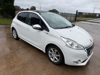 Peugeot 208 1.4 HDi Style Euro 5 5dr