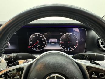 MERCEDES-BENZ E CLASS 2.0 E220d SE