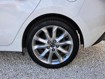 MAZDA MAZDA3 2.2 SKYACTIV-D Sport Nav