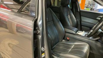 LAND ROVER RANGE ROVER VELAR 2.0 D180 SE