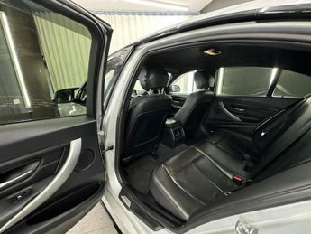 BMW 3 SERIES 2.0 320i M Sport Auto Euro 5 (s/s) 4dr