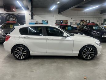 BMW 1 SERIES 1.5 118i Sport 5-door