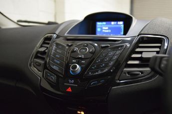 FORD FIESTA 1.0 T EcoBoost Zetec S
