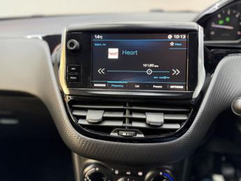PEUGEOT 208 1.6 BlueHDi Allure