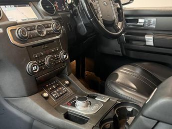 LAND ROVER DISCOVERY 4 3.0 SD V6 SE Tech