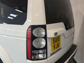 LAND ROVER DISCOVERY 4 3.0 SD V6 SE Tech