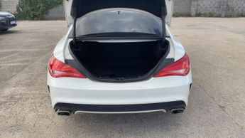 MERCEDES-BENZ CLA 2.1 CLA220 CDI AMG Sport