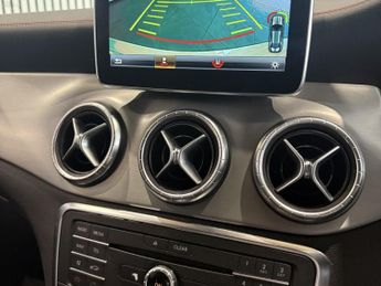 MERCEDES-BENZ CLA 2.1 CLA220 CDI AMG Sport