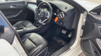 MERCEDES-BENZ CLA 2.1 CLA220 CDI AMG Sport