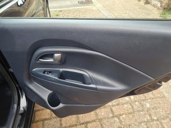 KIA RIO 1.3 VR7