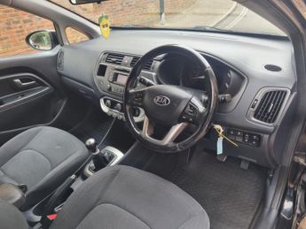 KIA RIO 1.3 VR7