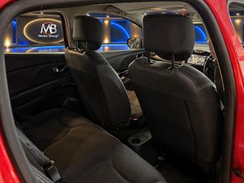 RENAULT CLIO 1.5 dCi Dynamique MediaNav