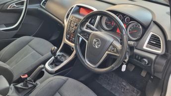 VAUXHALL ASTRA 1.6 16v SRi