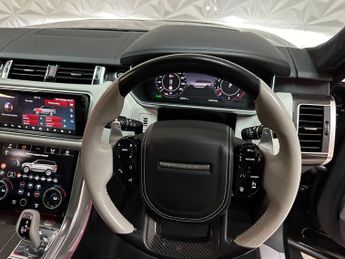 LAND ROVER RANGE ROVER SPORT 5.0 P575 V8 SVR