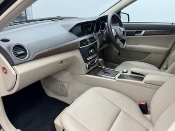 MERCEDES-BENZ C CLASS 1.8 C180 BlueEfficiency Elegance Edition 125