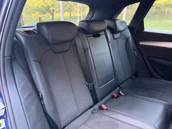 AUDI Q5 2.0 TDI S line