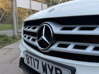 MERCEDES-BENZ GLA 2.1 GLA220d AMG Line